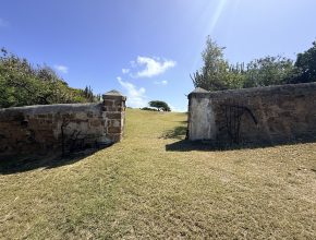 Shirley Heights Cemetery