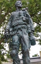 Irish Guards Statue